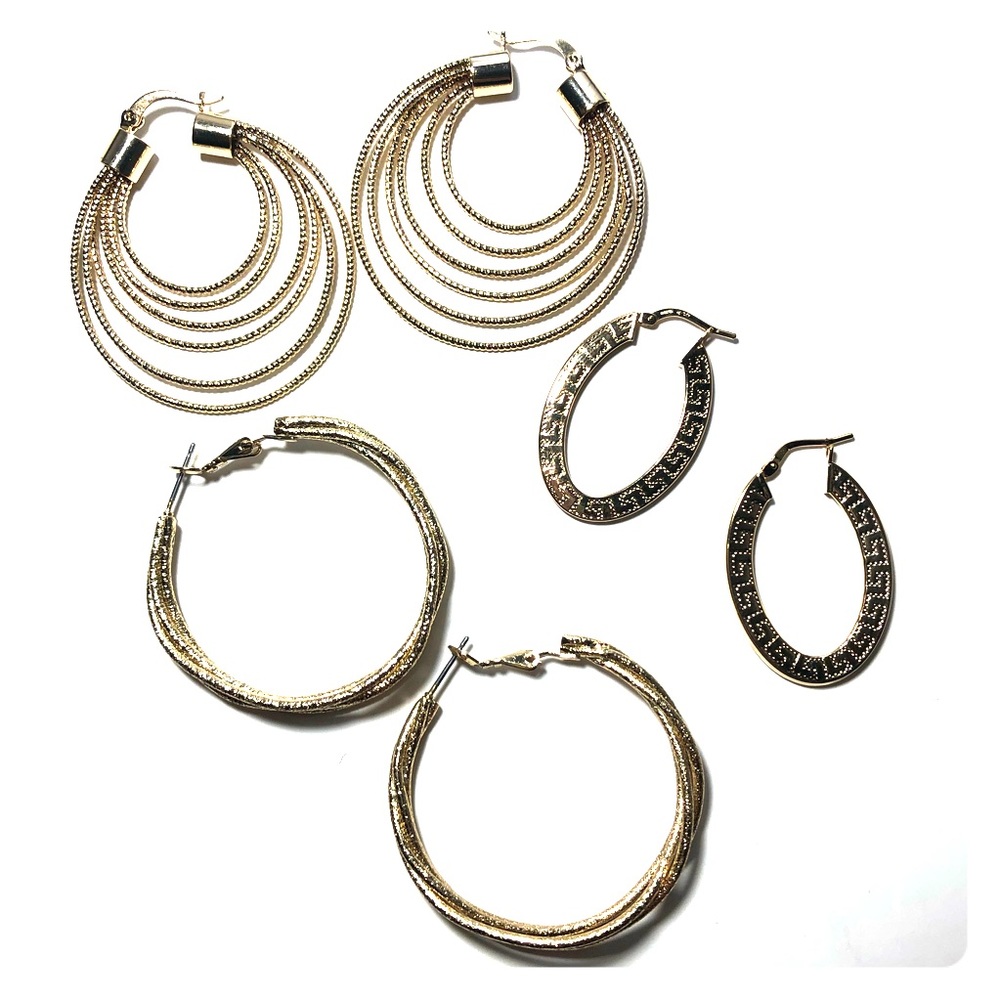 3 PAIRS OF GORGEOUS GOLD HOOPS✨